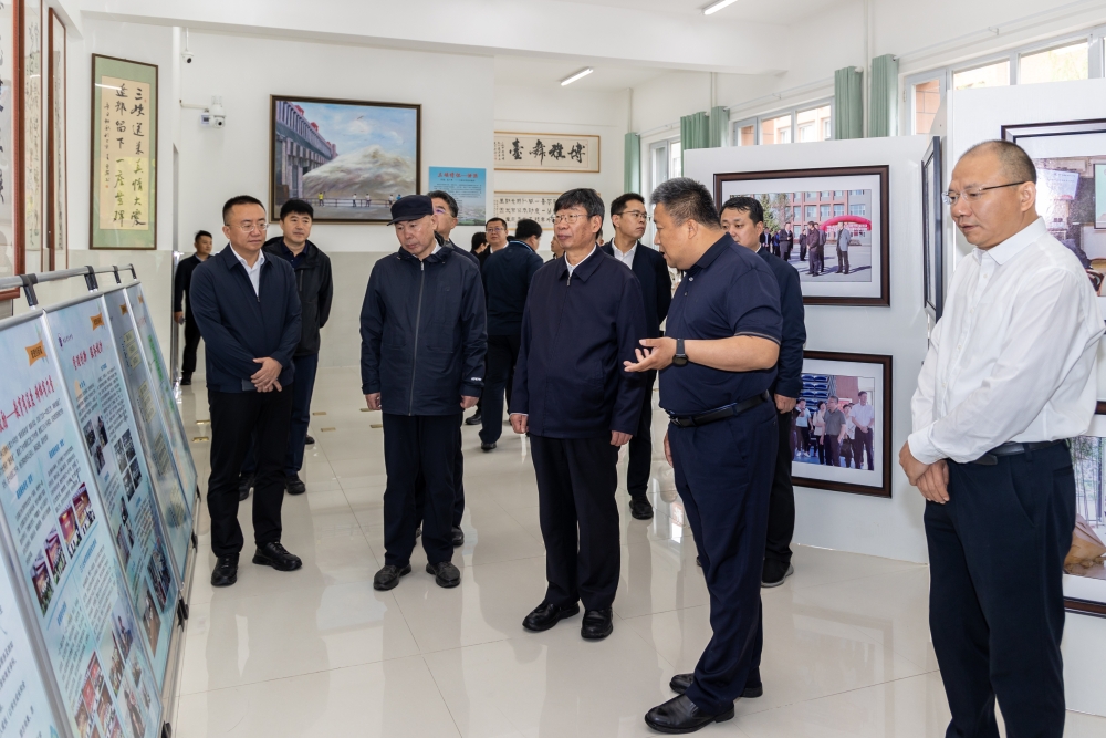 刘伟平赴内蒙古自治区巴林左旗调研三峡集团定点帮扶工作-1