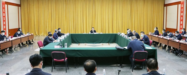 国资委党委召开会议认真传达学习习近平总书记重要讲话精神和中央...-1