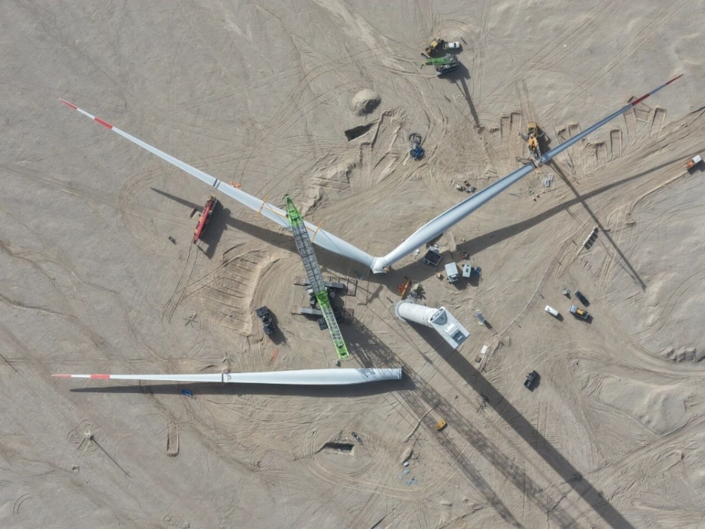 在“中国最孤独的城市”追风——三峡青海海西州50万千瓦风电项目建设纪实-2