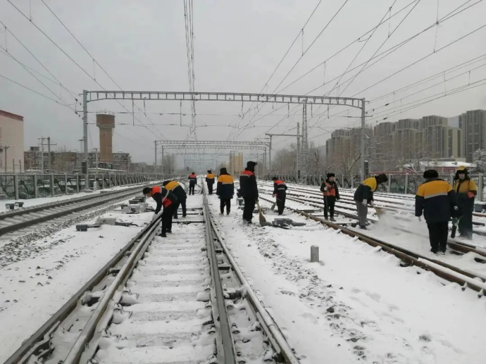 共青团中央官微：鏖战风雪，有你们，很燃！-26