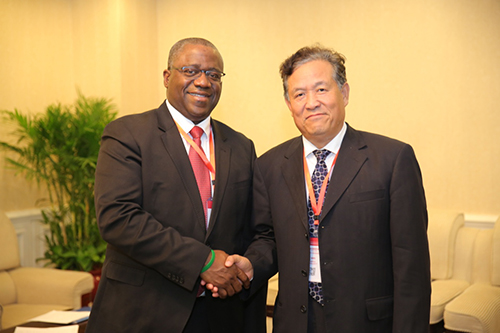 Yang Kun met with Laurens Jones from American Edison Electric Institute-1