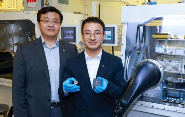 香港理工大学研发钙钛矿硅串联太阳能电池推动光伏技术发展-1