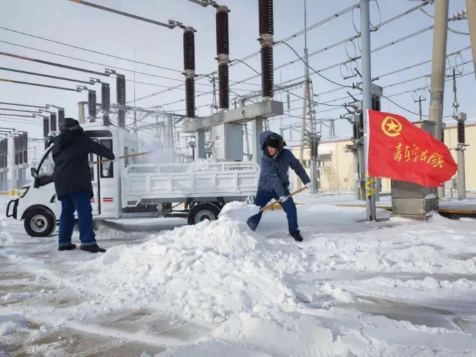 共青团中央官微：鏖战风雪，有你们，很燃！-6