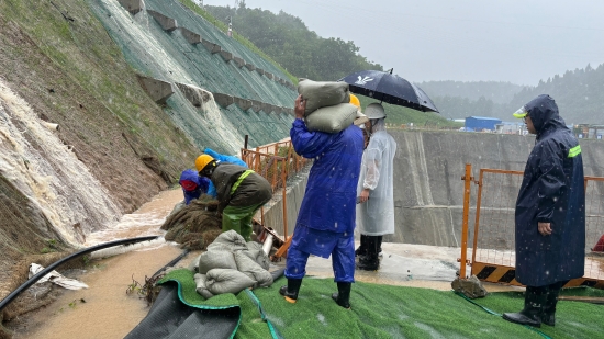 引江补汉项目战胜特大暴雨确保出口段隧洞安全-1