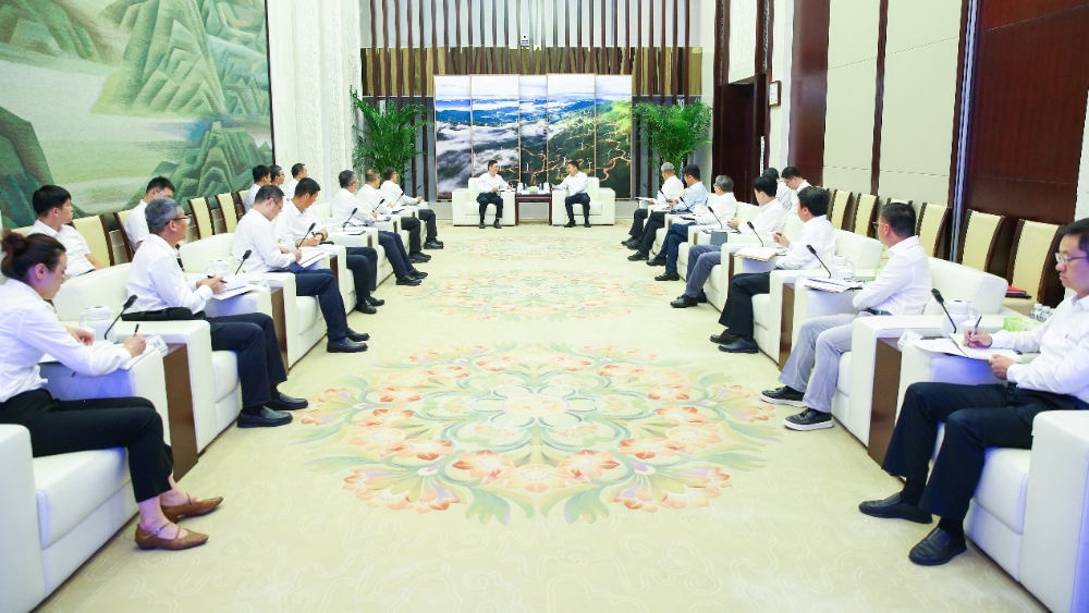 国家电投集团与哈电集团座谈-1