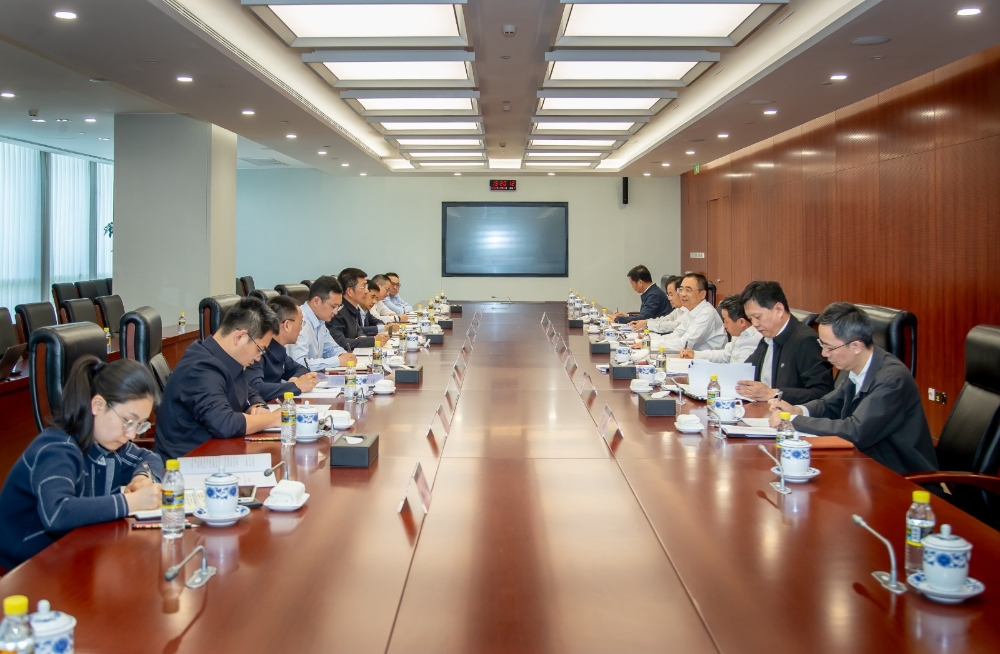 邹磊会见蜀道集团党委书记、董事长张正红-1