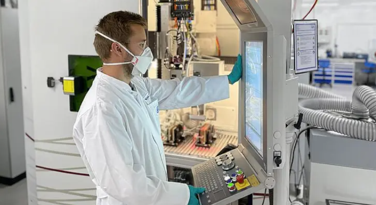 新型纤维基硅负极研发推进 锂离子电池技术取得突破-1