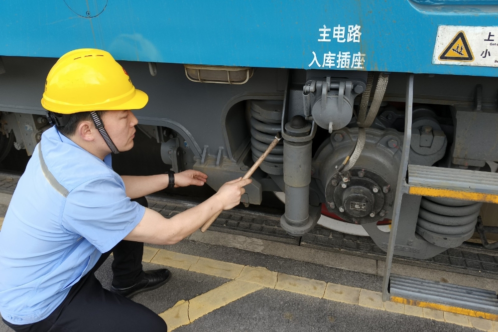 铁路机车安全的“把关人”-1