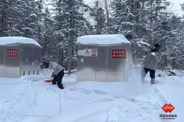 龙源吉林甄峰风电场迎战风雪做好防寒保供-2