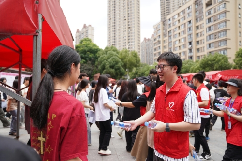 圆梦青春，奔赴理想——江西院组织开展高考爱心助考志愿服务活动-2