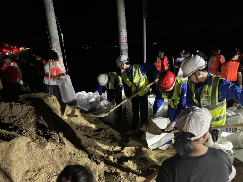 电建港航公司：在防汛一线践行初心使命-1