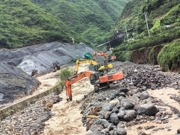 防汛救灾进行时！冲在抢险一线的“电建蓝”-2