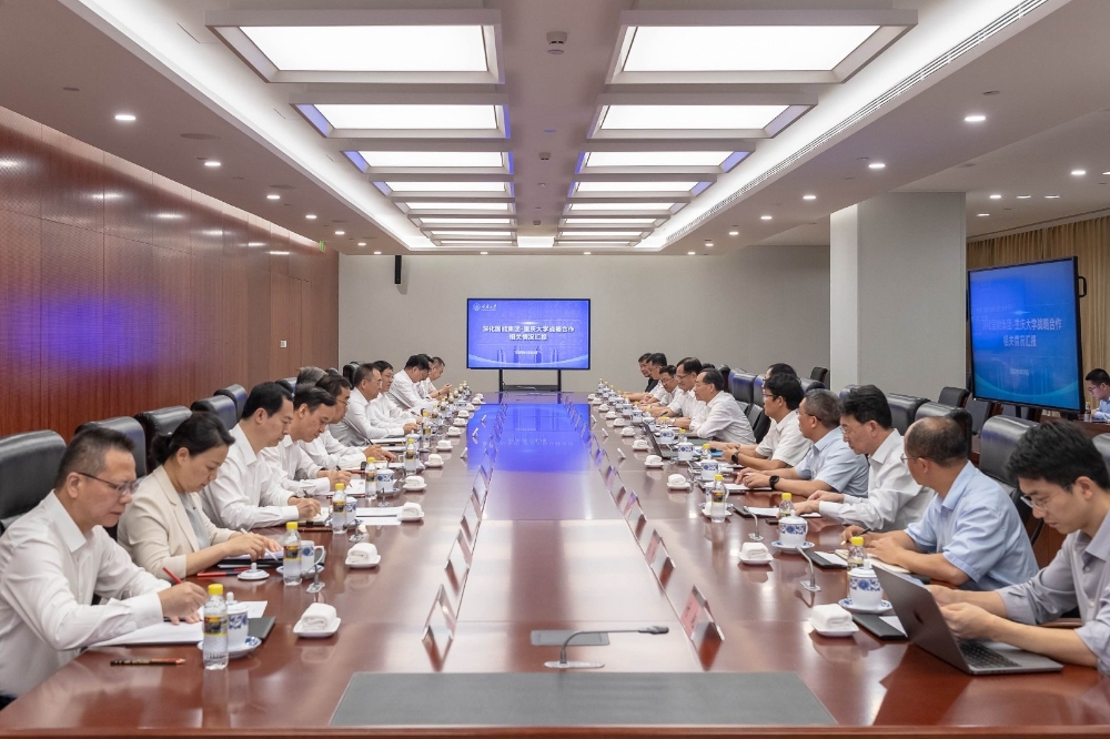 邹磊会见重庆大学校长王树新-1