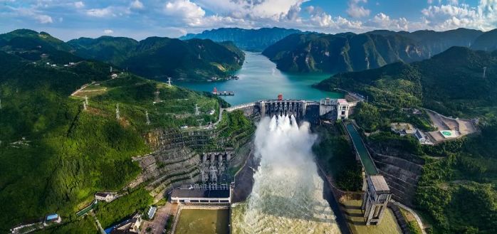 以“迅”应“汛”！湖北能源全力迎战暴雨极端天气-3