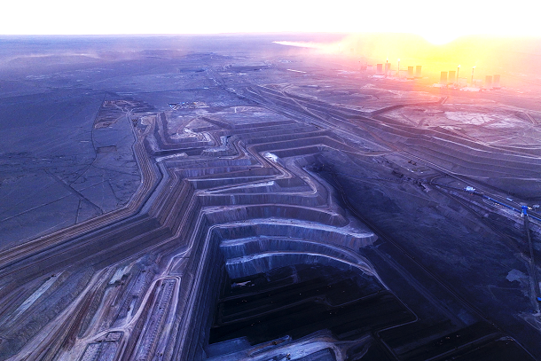 寒风中的爆破-3